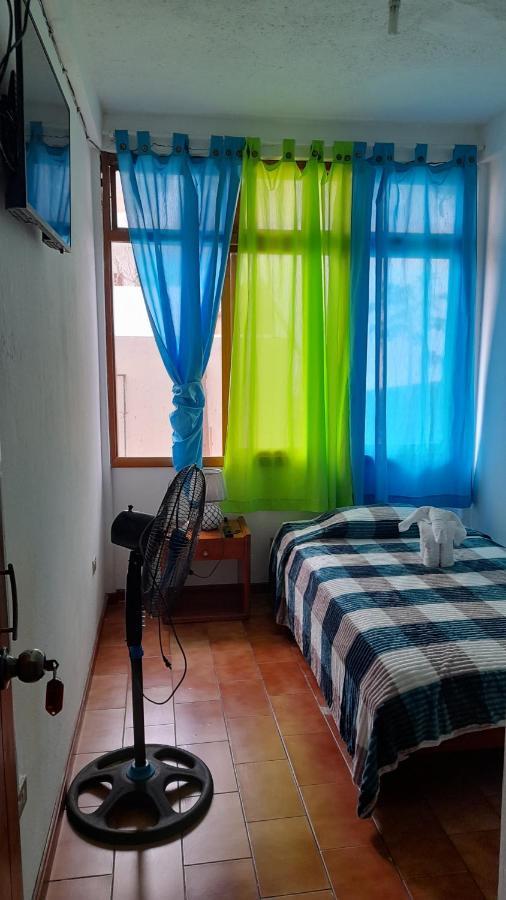 El Paraiso Puerto Ayora  Buitenkant foto